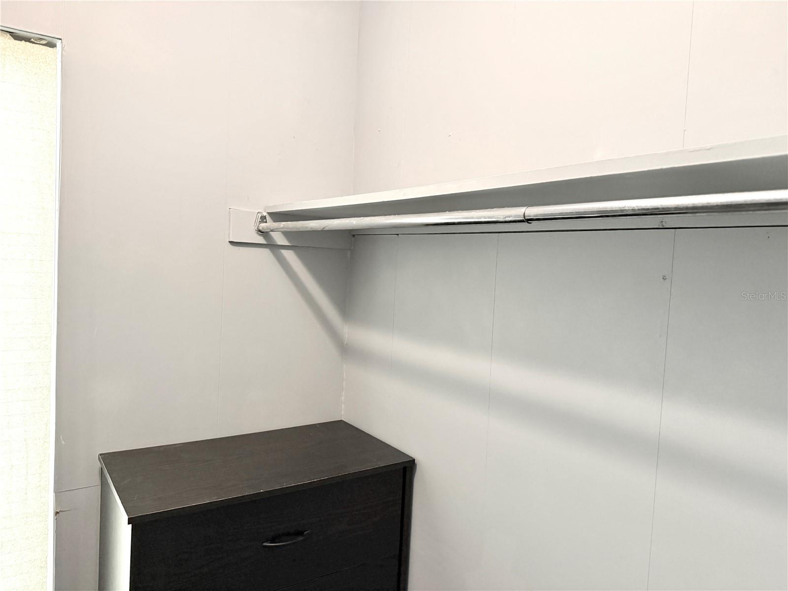 Image 14 of 17 For 2217 Hopkins Drive W