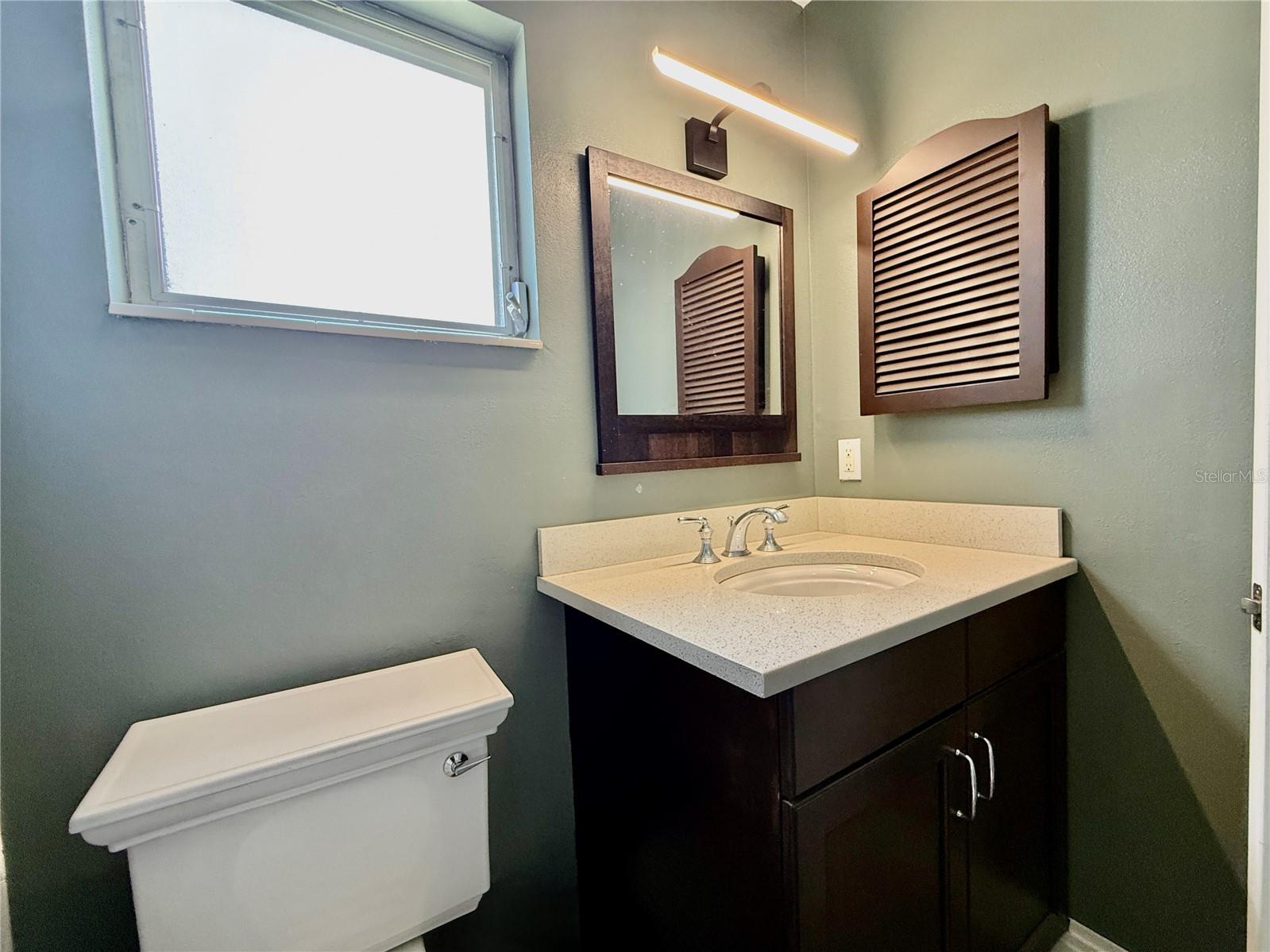 Image 3 of 17 For 2217 Hopkins Drive W