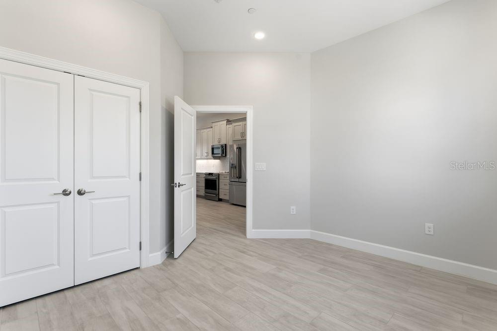 Image 13 of 22 For 1617 Sea Haven Drive 507