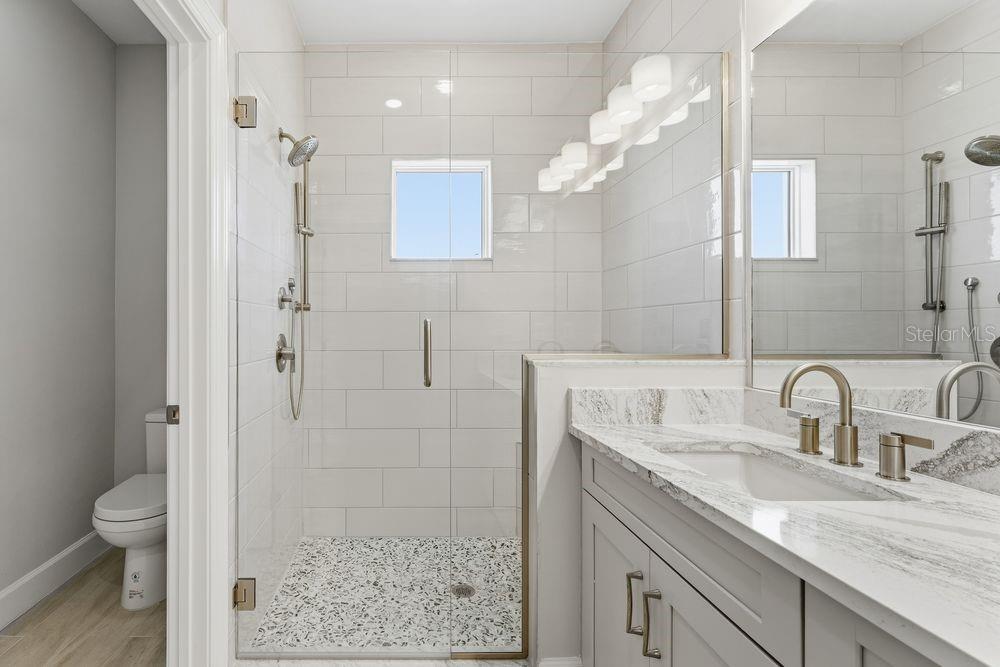 Image 9 of 22 For 1617 Sea Haven Drive 507