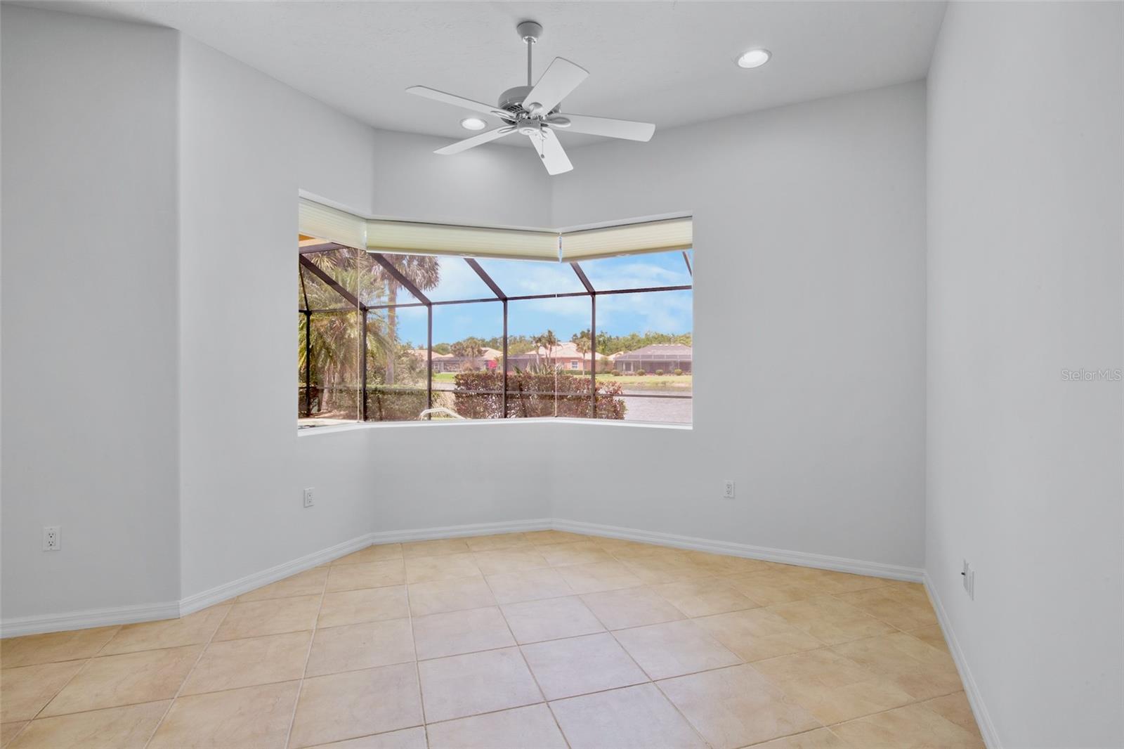 Image 14 of 44 For 4975 Sabal Lake Circle