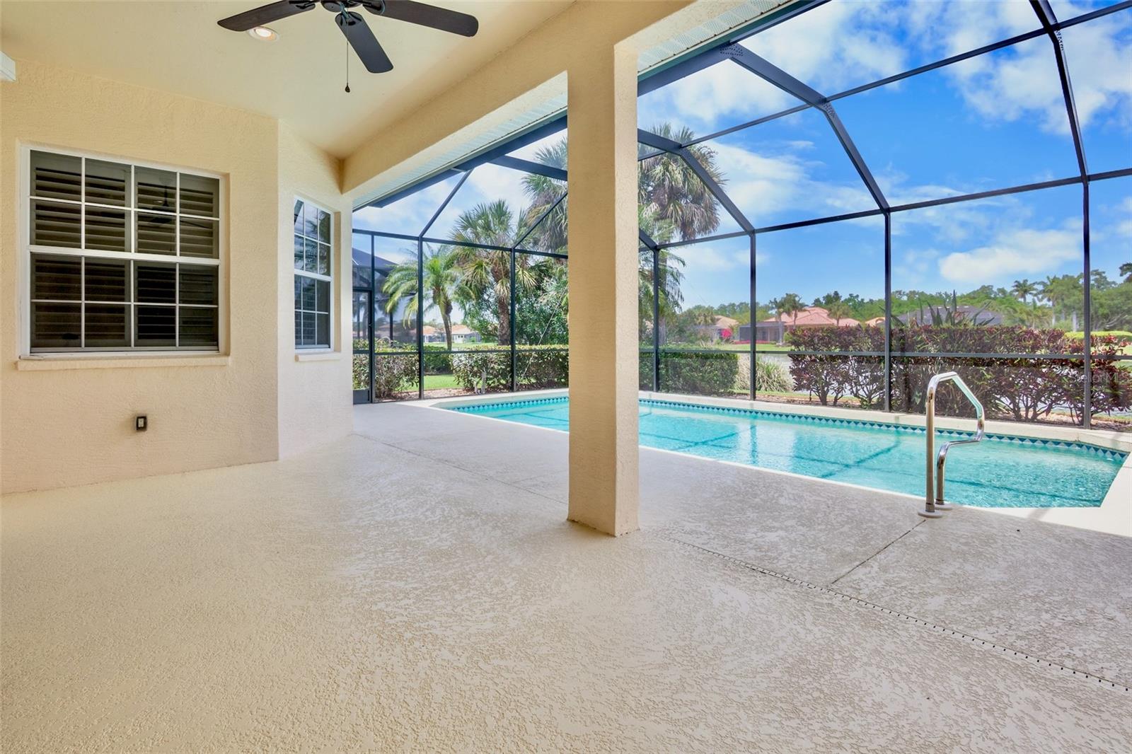 Image 16 of 44 For 4975 Sabal Lake Circle