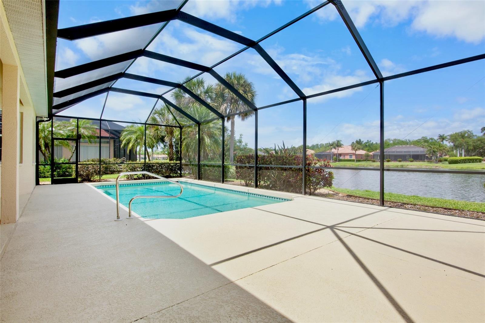 Image 17 of 44 For 4975 Sabal Lake Circle