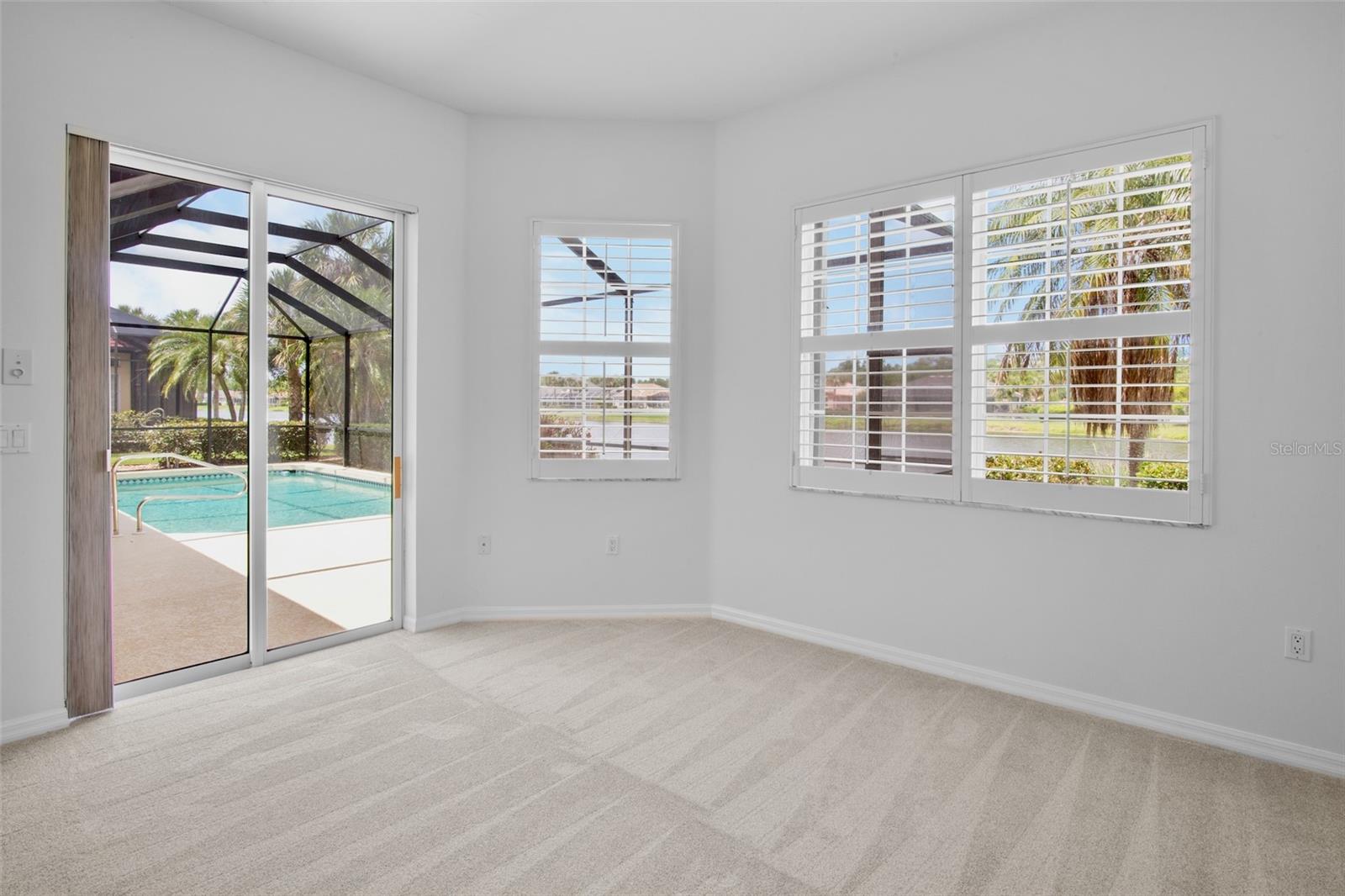 Image 21 of 44 For 4975 Sabal Lake Circle