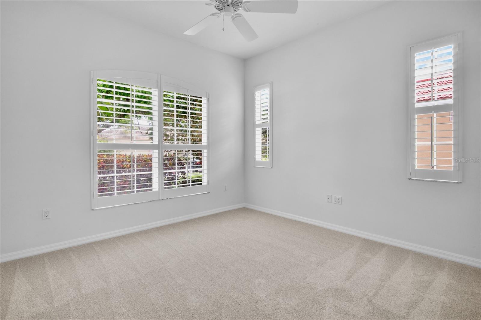 Image 28 of 44 For 4975 Sabal Lake Circle