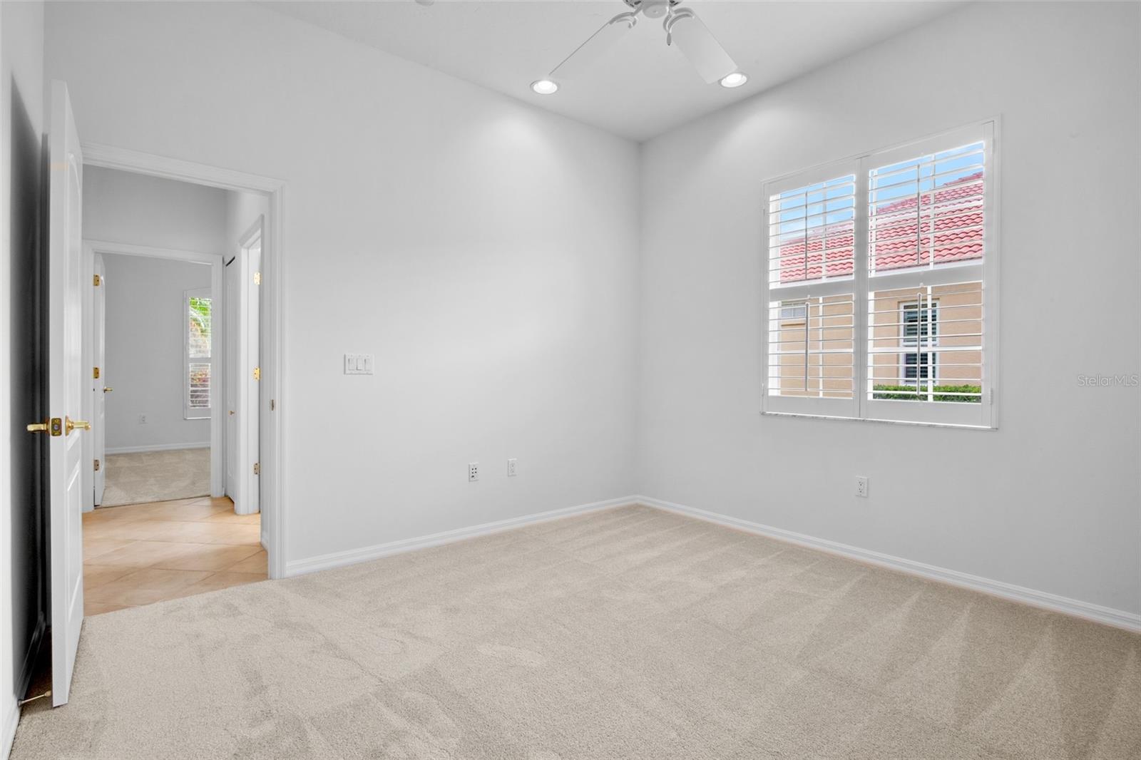 Image 29 of 44 For 4975 Sabal Lake Circle