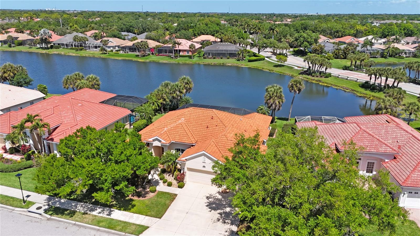 Image 36 of 44 For 4975 Sabal Lake Circle