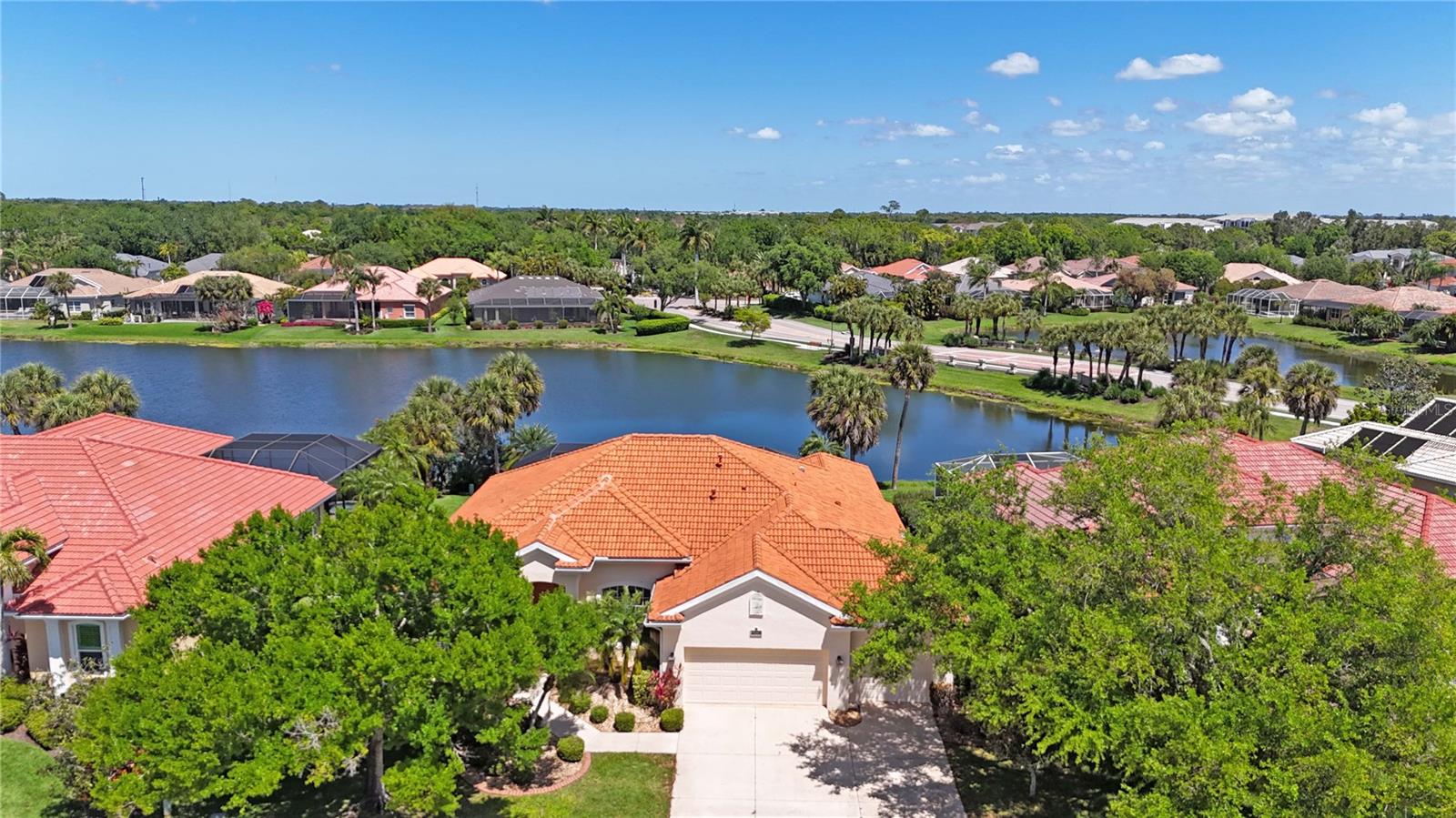 Image 4 of 44 For 4975 Sabal Lake Circle