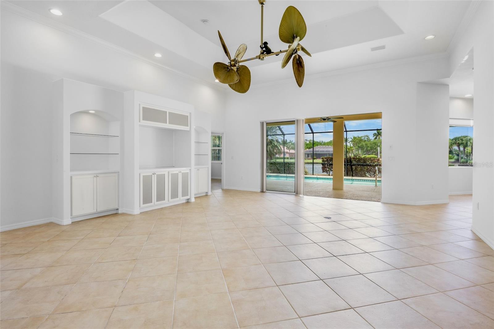 Image 6 of 44 For 4975 Sabal Lake Circle