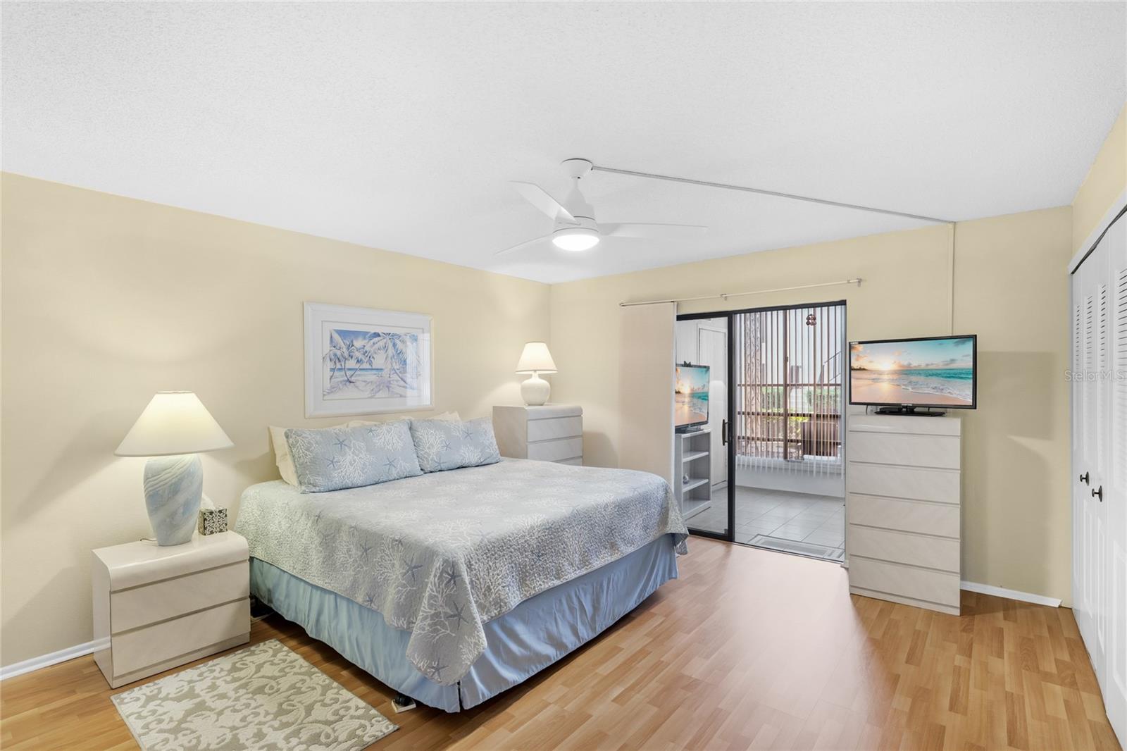 Image 17 of 40 For 5400 34th Street W 7b