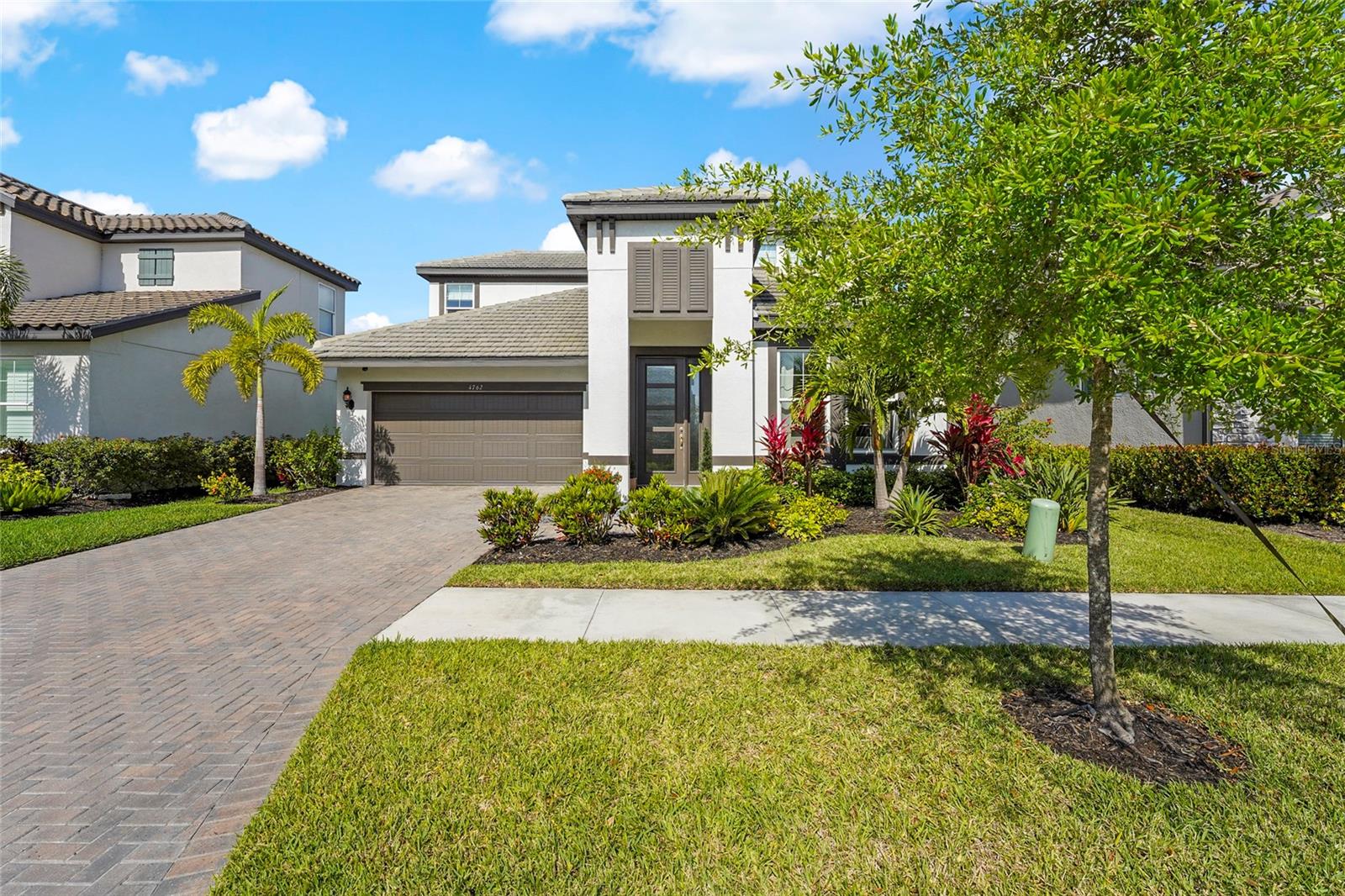 Image 17 of 74 For 4762 Antrim Drive