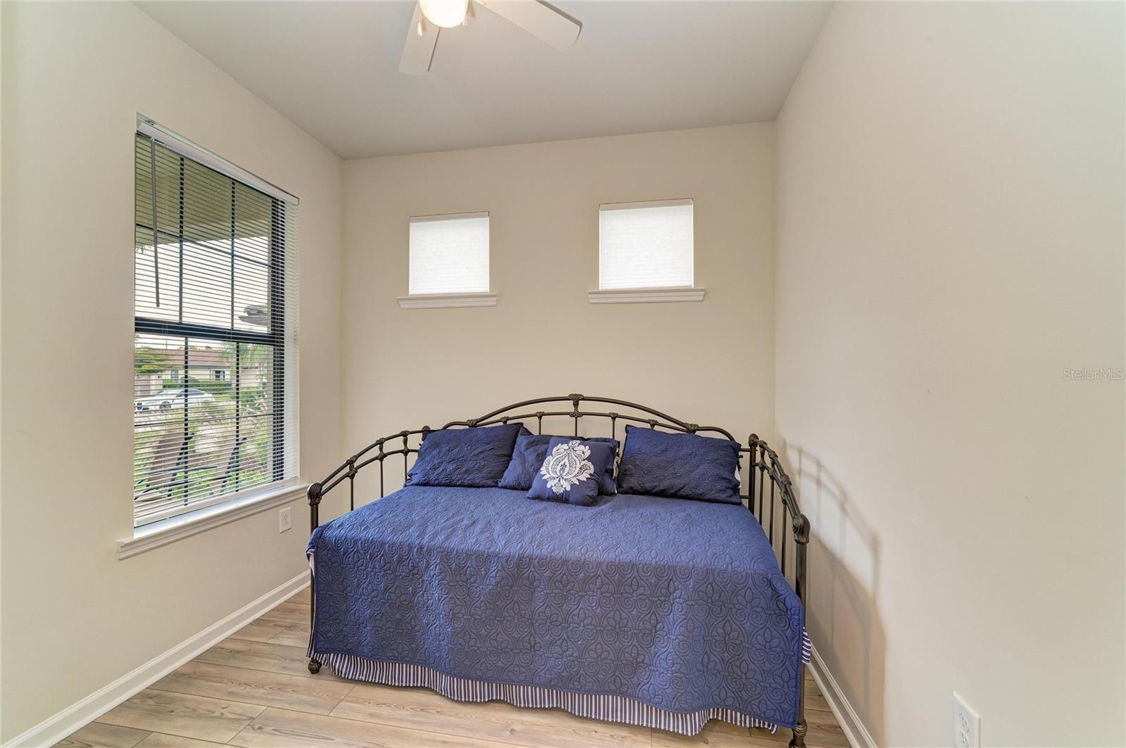 Image 35 of 64 For 7013 Hanover Court