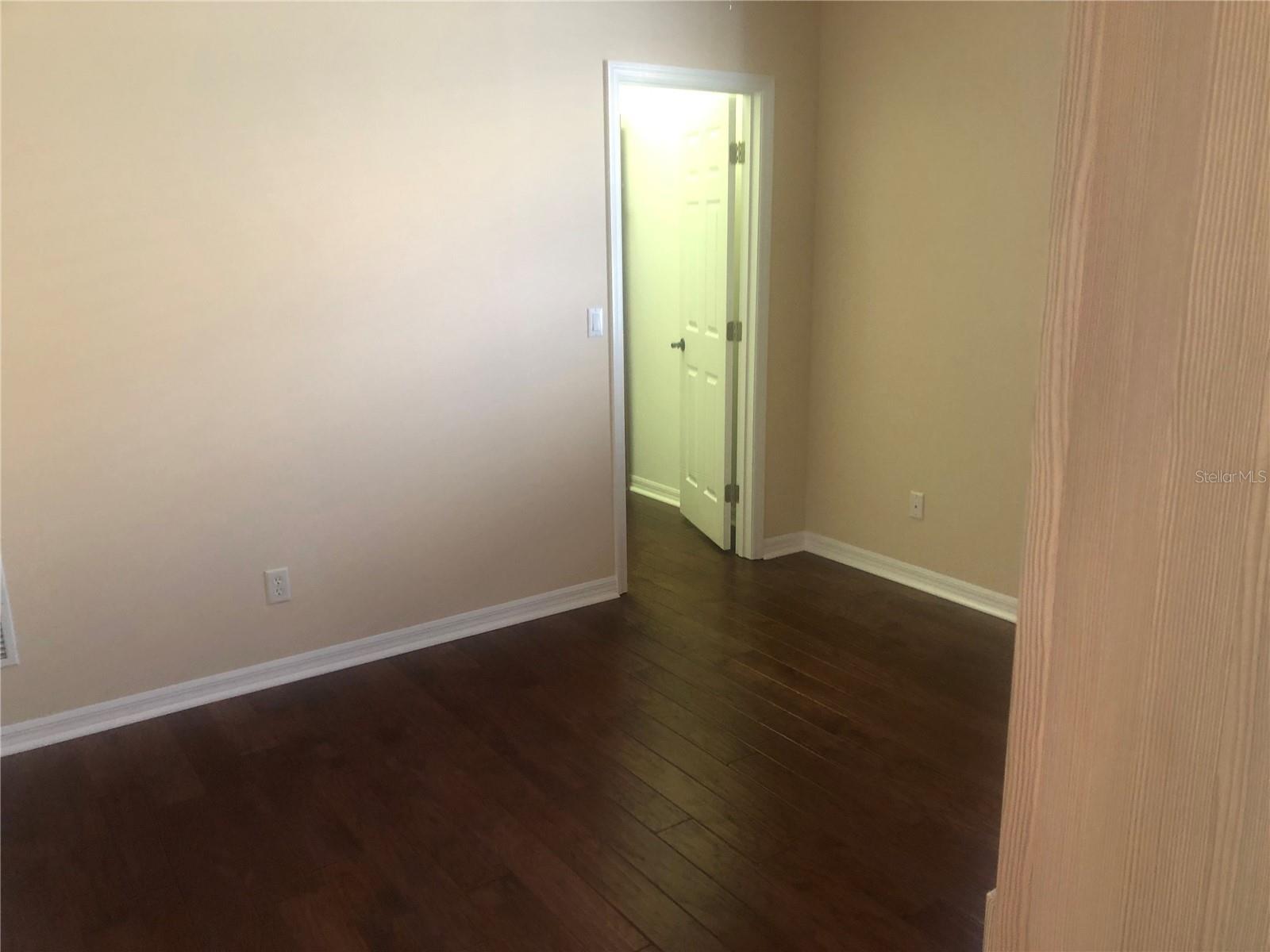 Image 24 of 29 For 5120 Highbury Circle