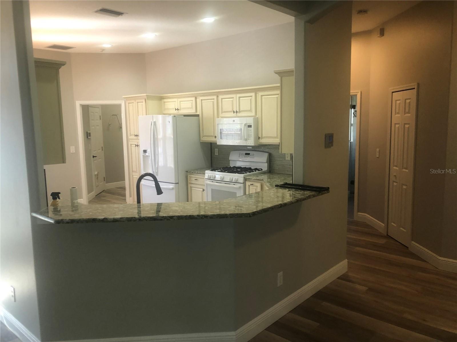 Image 8 of 29 For 5120 Highbury Circle