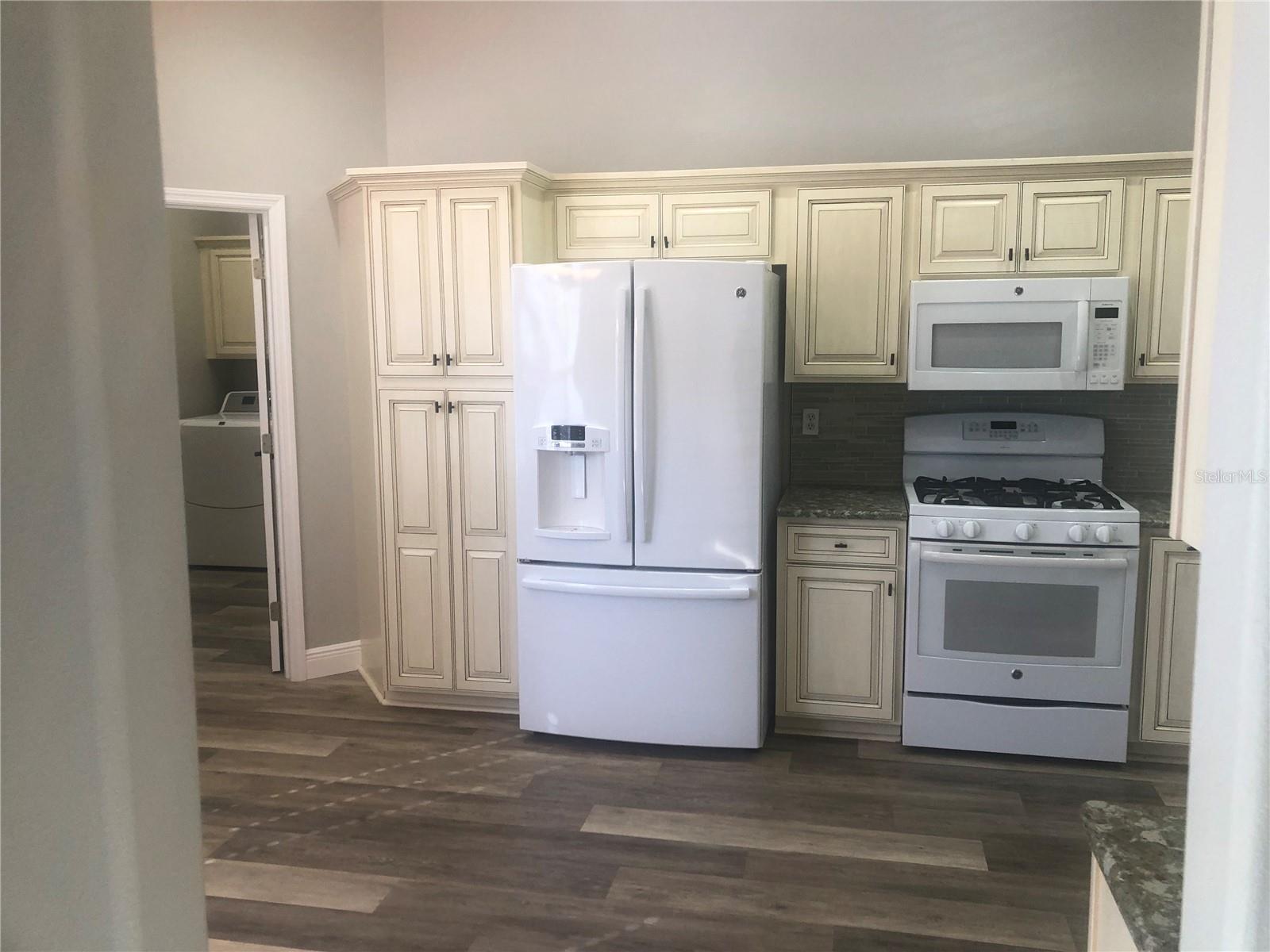 Image 9 of 29 For 5120 Highbury Circle