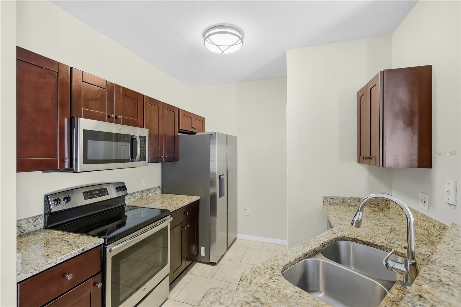 Image 12 of 47 For 5110 Northridge Road 201