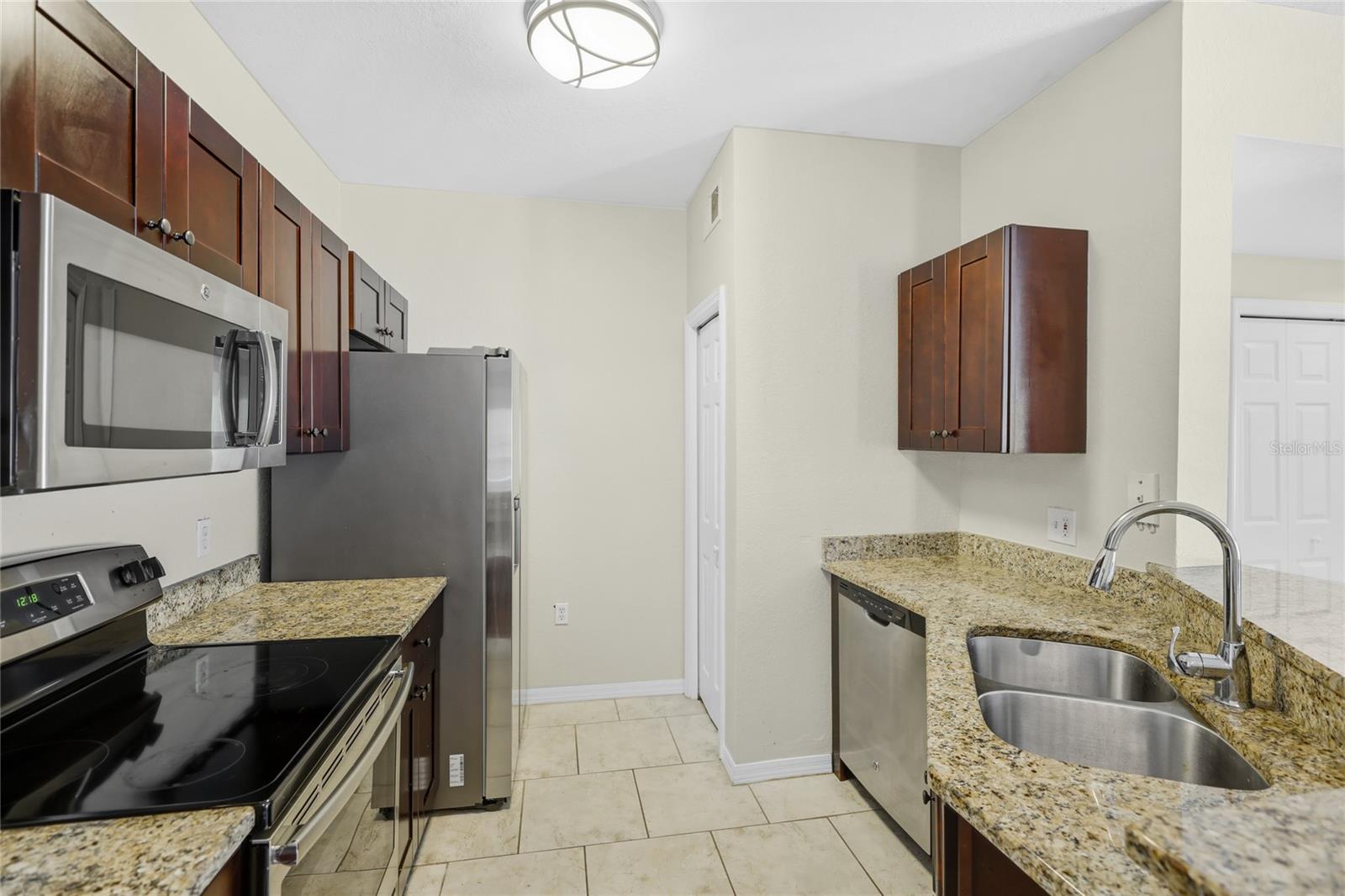 Image 13 of 47 For 5110 Northridge Road 201