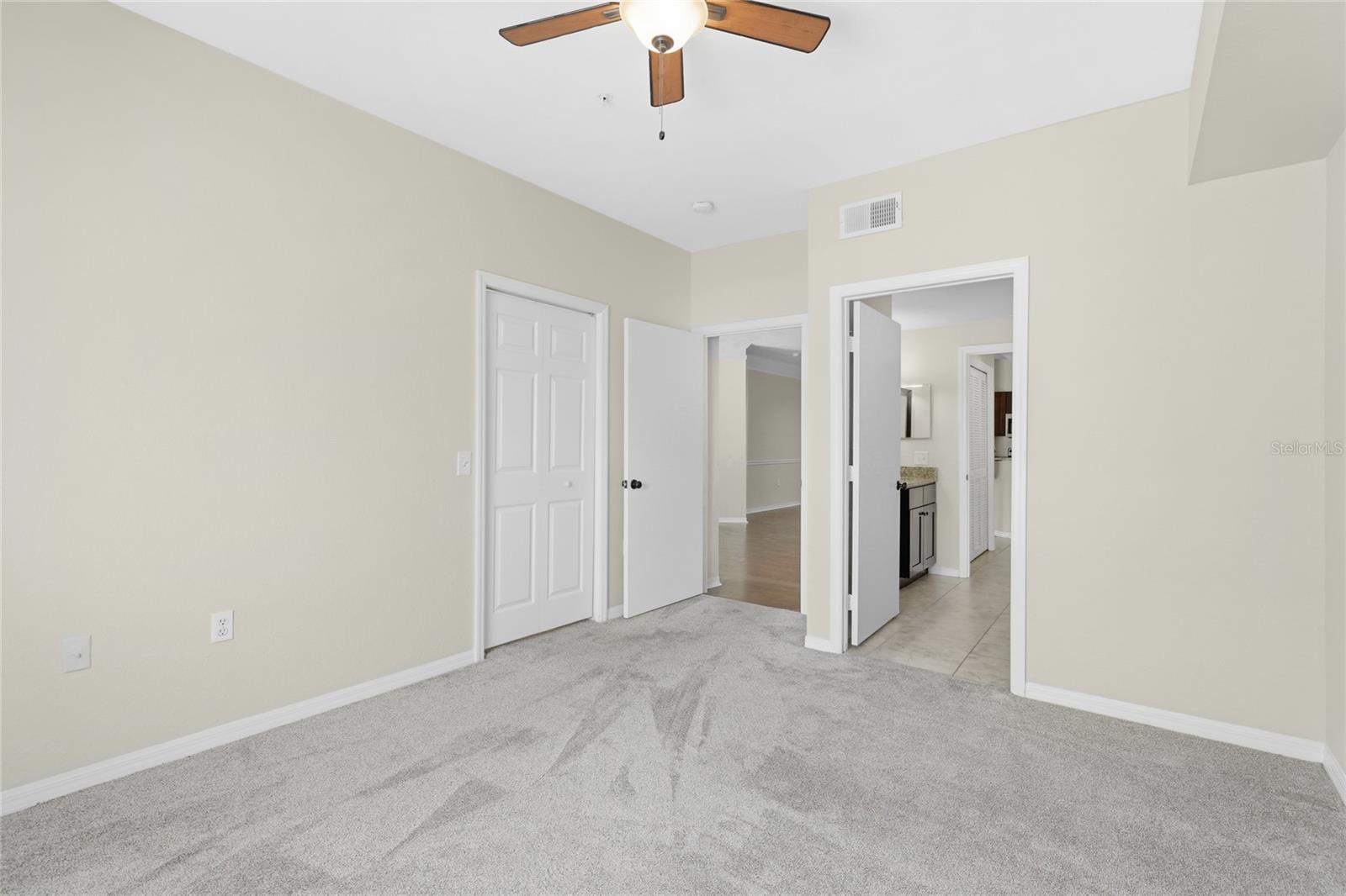 Image 23 of 47 For 5110 Northridge Road 201