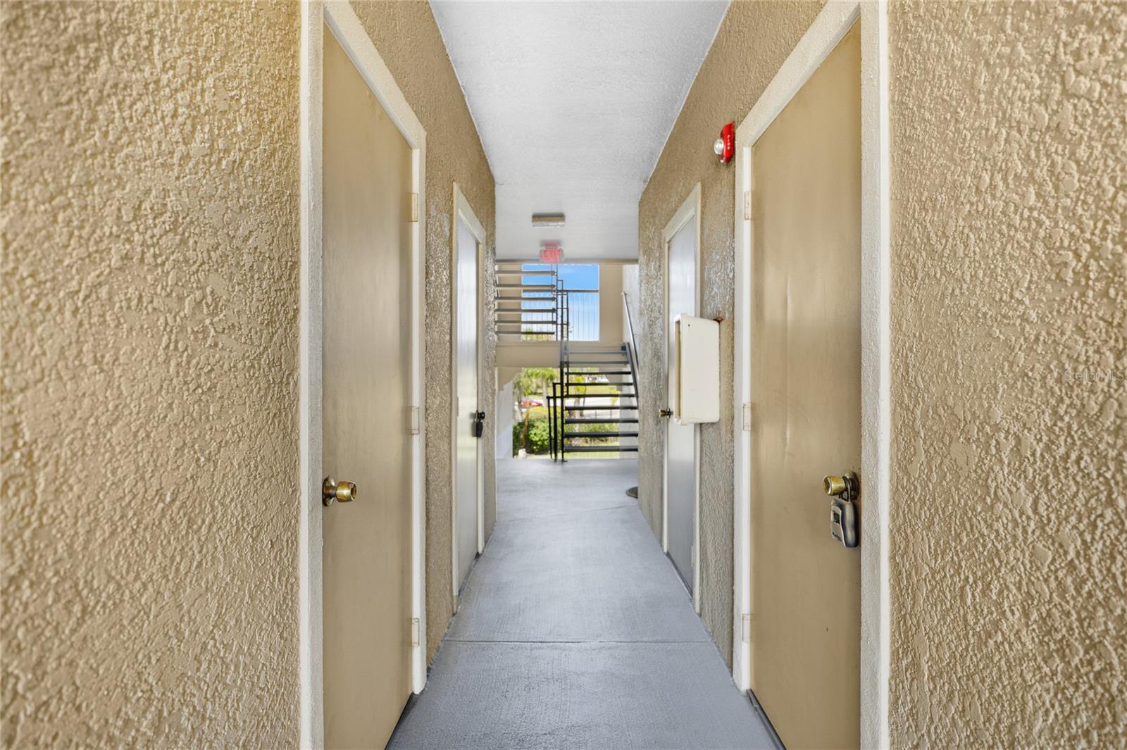 Image 4 of 47 For 5110 Northridge Road 201