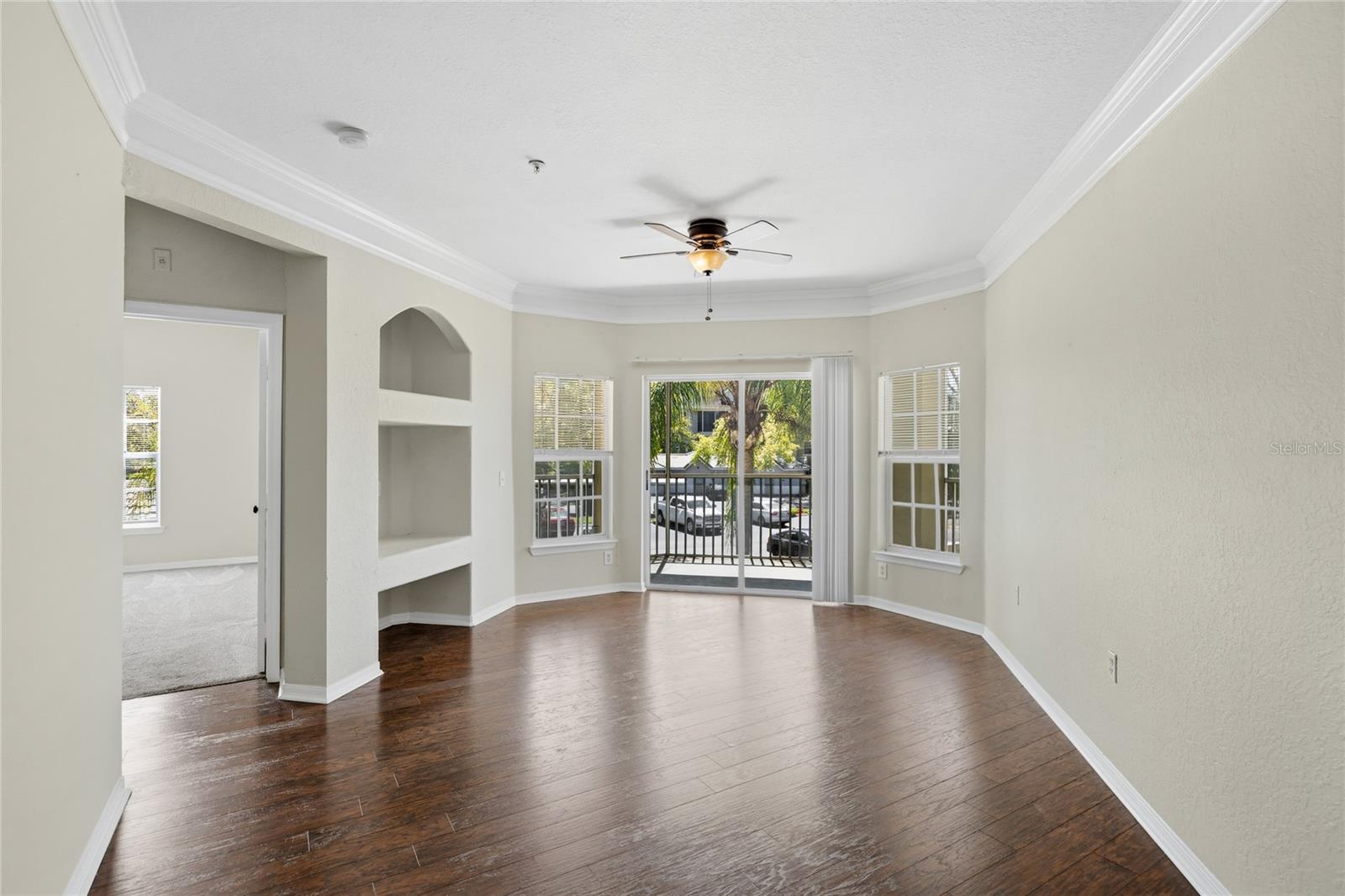 Image 6 of 47 For 5110 Northridge Road 201