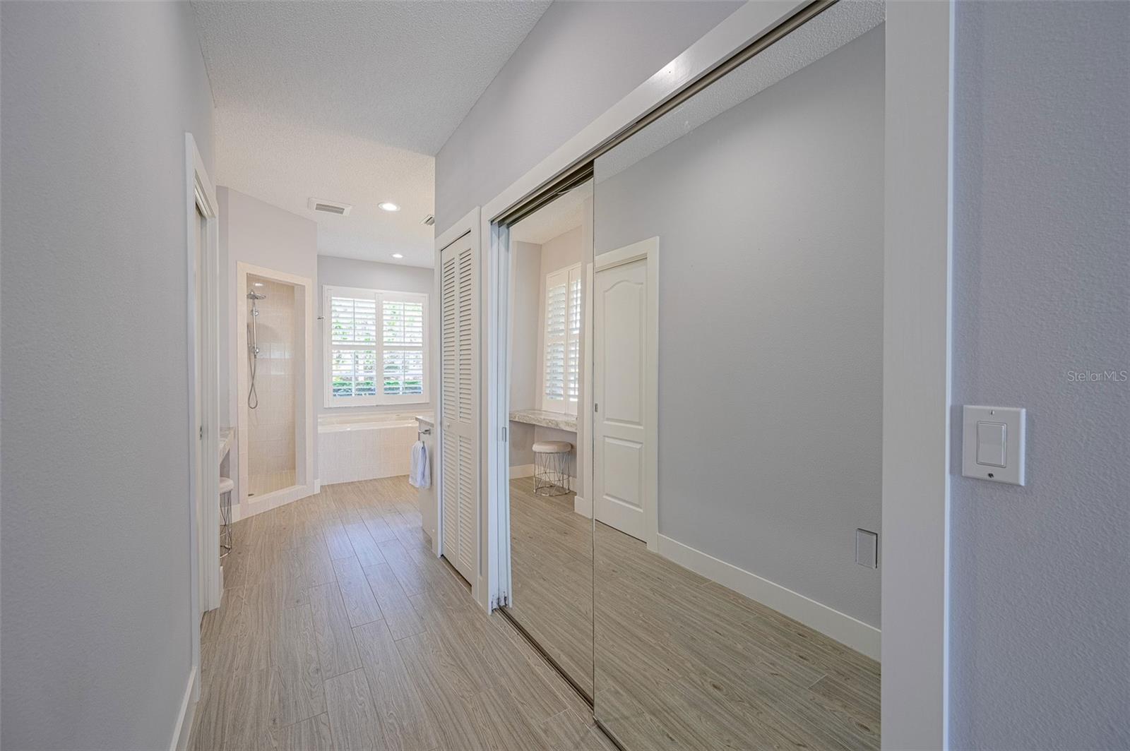 Image 16 of 66 For 4450 Deer Creek Boulevard