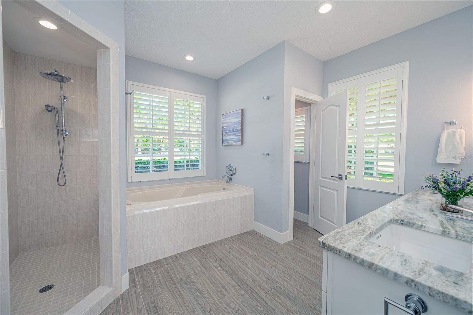 Image 17 of 66 For 4450 Deer Creek Boulevard