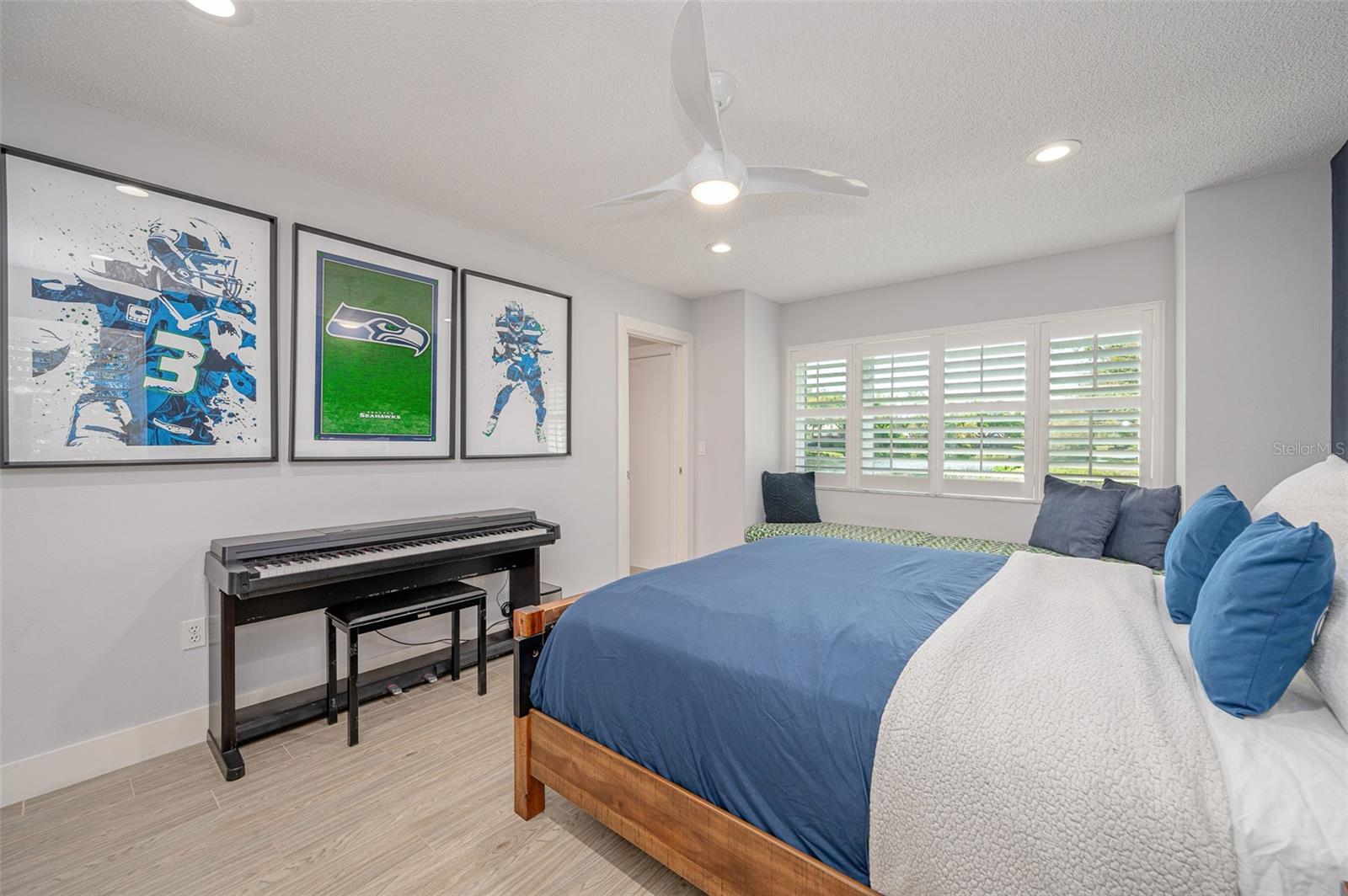 Image 23 of 66 For 4450 Deer Creek Boulevard