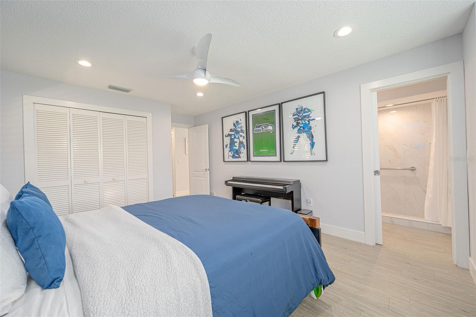 Image 24 of 66 For 4450 Deer Creek Boulevard