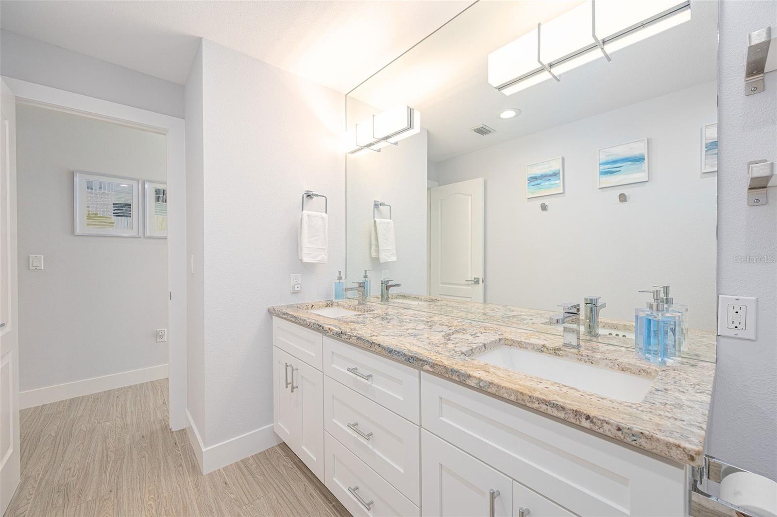 Image 27 of 66 For 4450 Deer Creek Boulevard