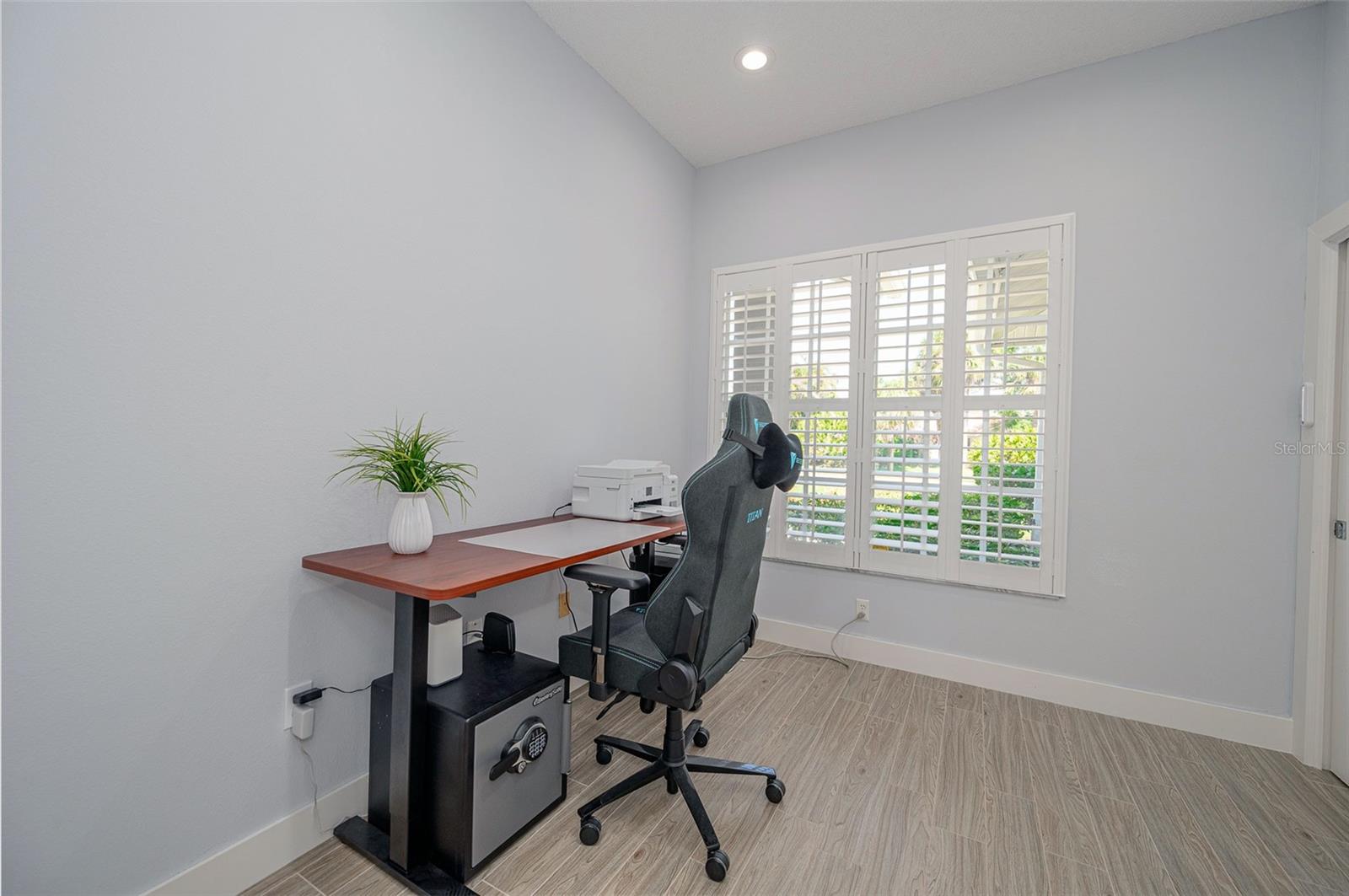 Image 51 of 66 For 4450 Deer Creek Boulevard