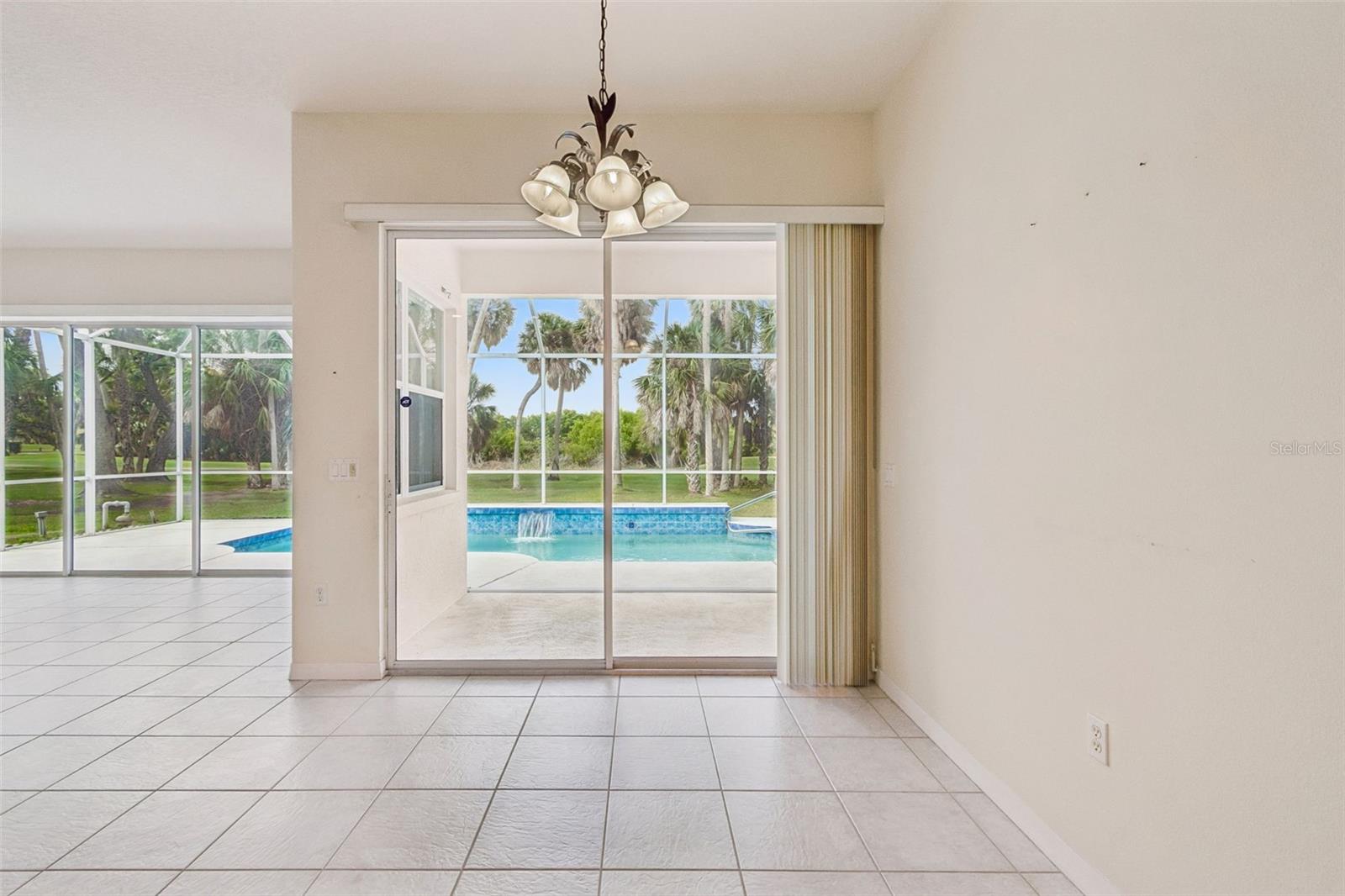 Image 21 of 46 For 718 Planters Manor Way