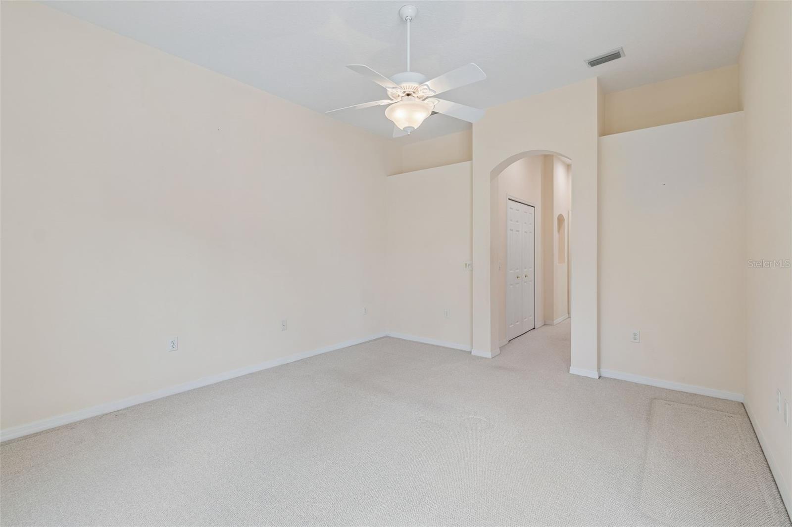 Image 23 of 46 For 718 Planters Manor Way