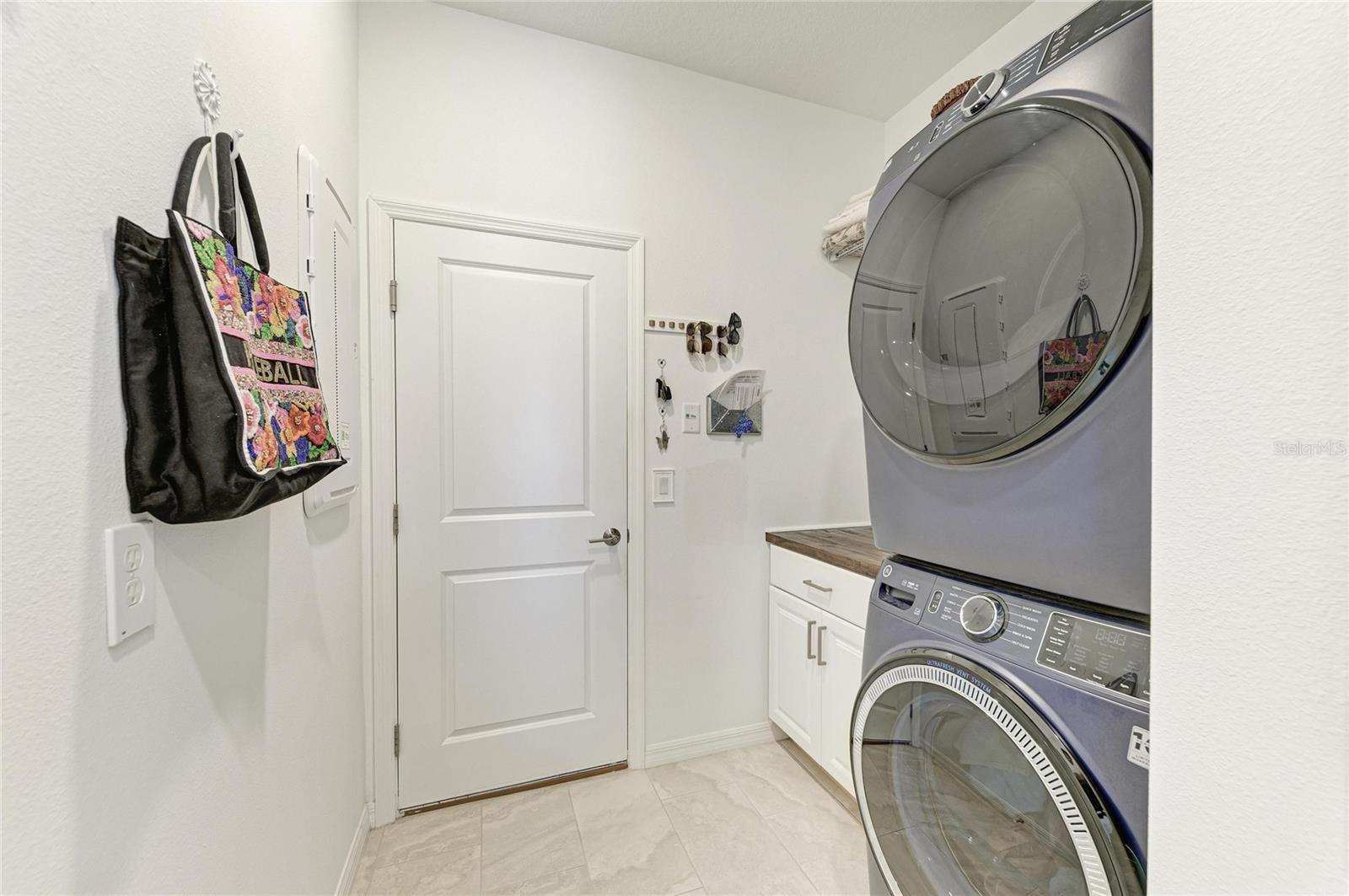 Image 52 of 74 For 4253 Pond Brook Court