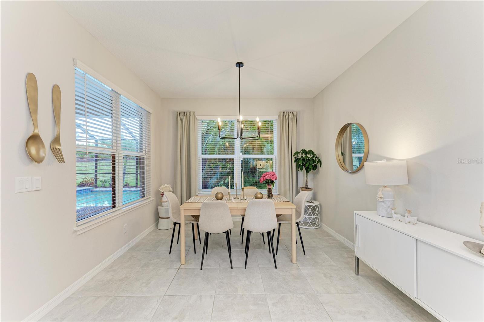 Image 27 of 71 For 16528 Paynes Mill Drive