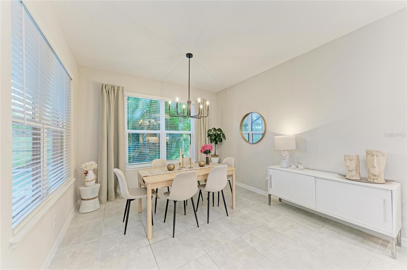 Image 29 of 71 For 16528 Paynes Mill Drive