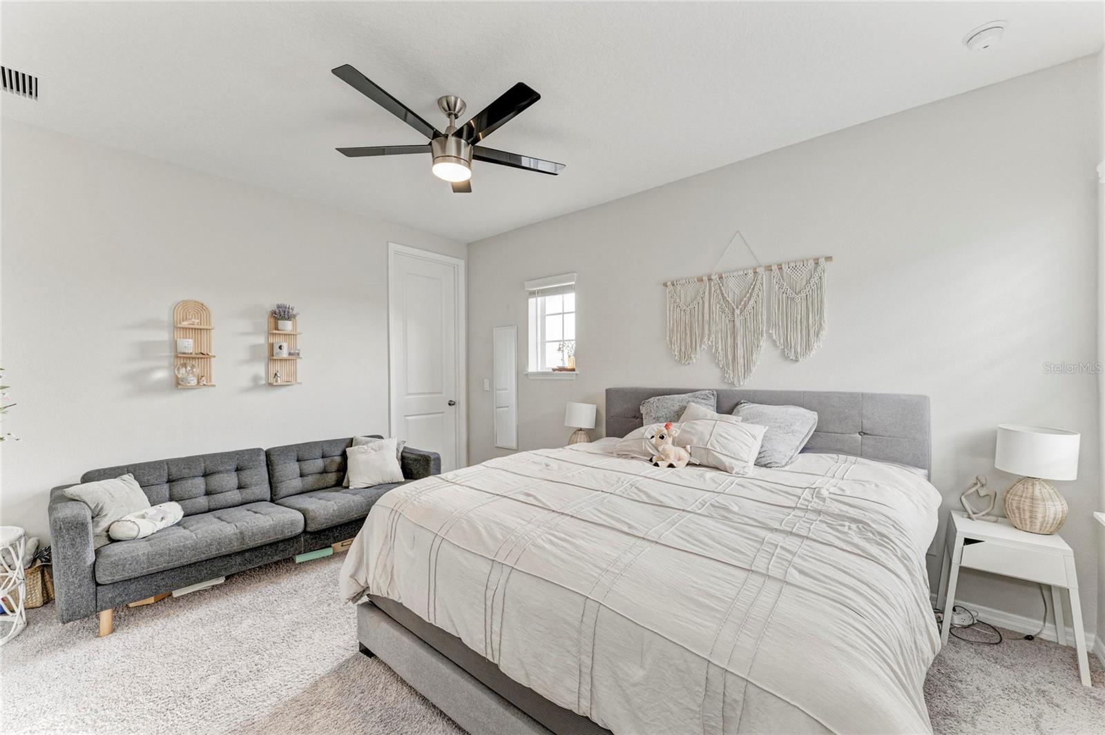 Image 55 of 71 For 16528 Paynes Mill Drive