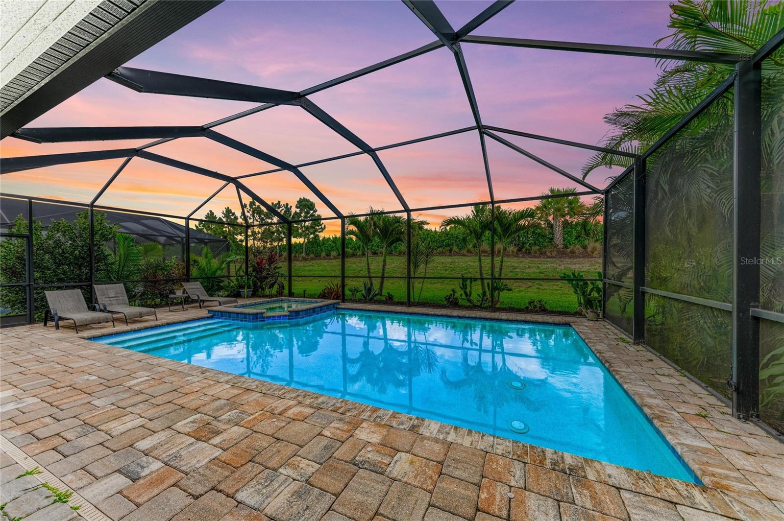 Image 58 of 71 For 16528 Paynes Mill Drive