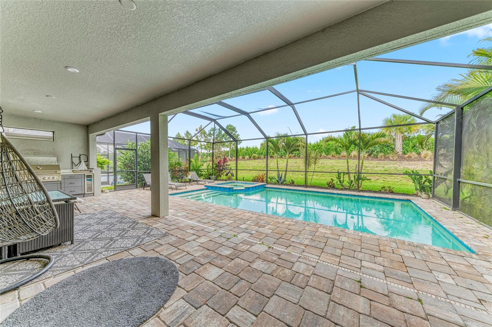 Image 59 of 71 For 16528 Paynes Mill Drive