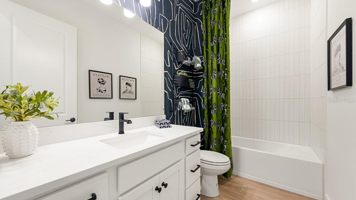 Image 27 of 47 For 26879 Victoria Place