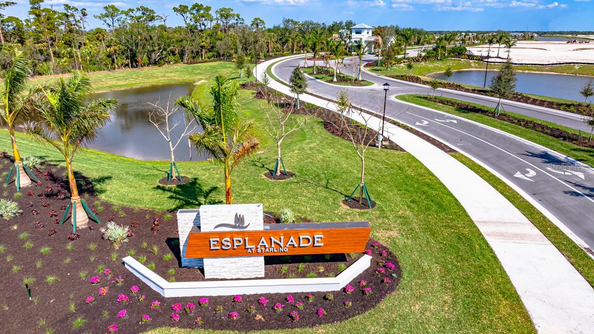 Image 33 of 47 For 26879 Victoria Place