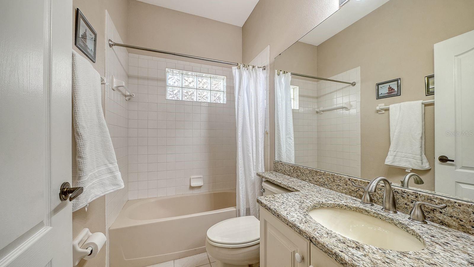 Image 19 of 31 For 5126 Blue Ash Avenue