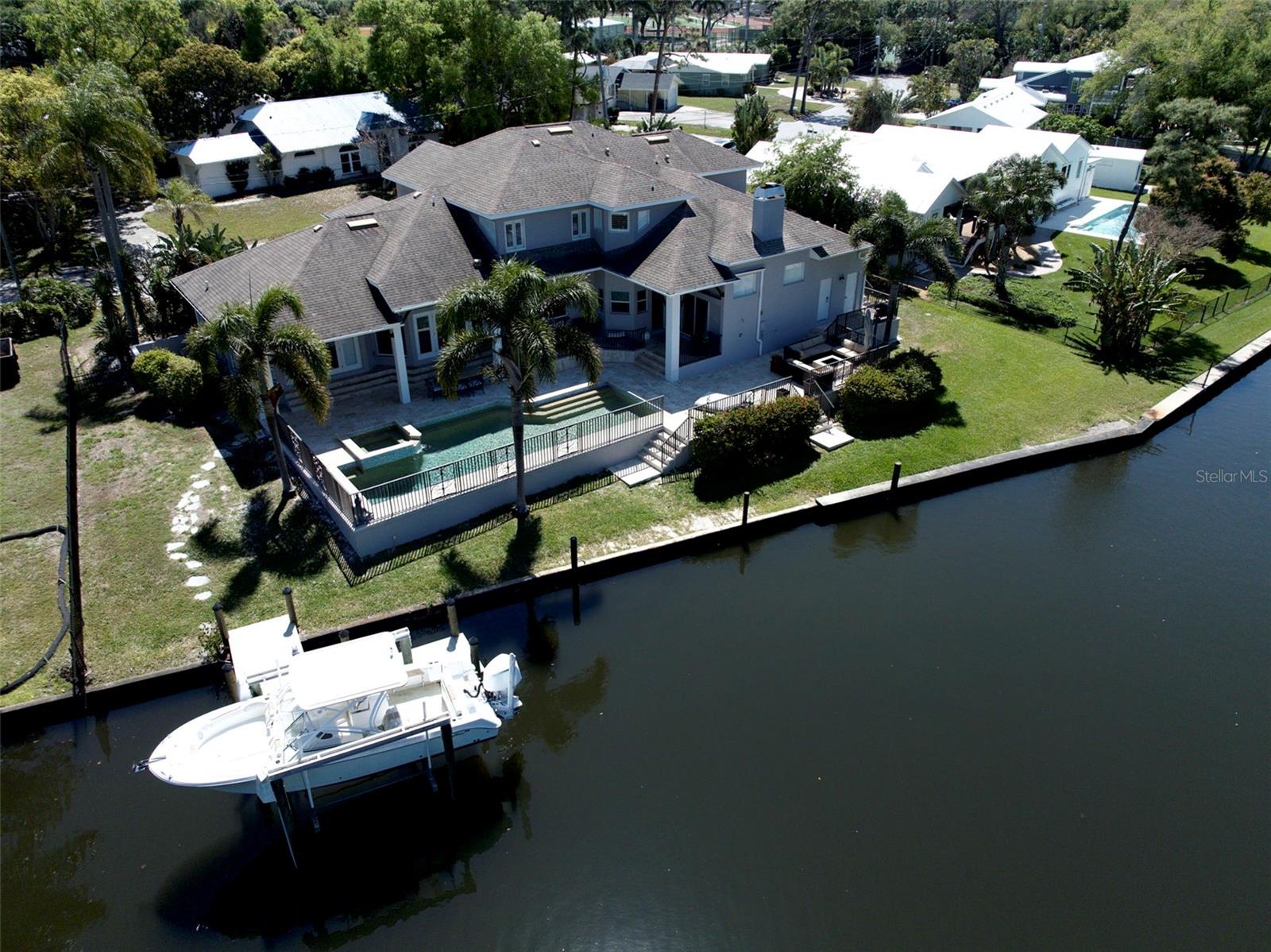 Image 10 of 68 For 110 39th Street Court Nw