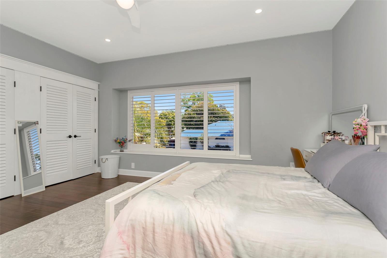 Image 17 of 68 For 110 39th Street Court Nw