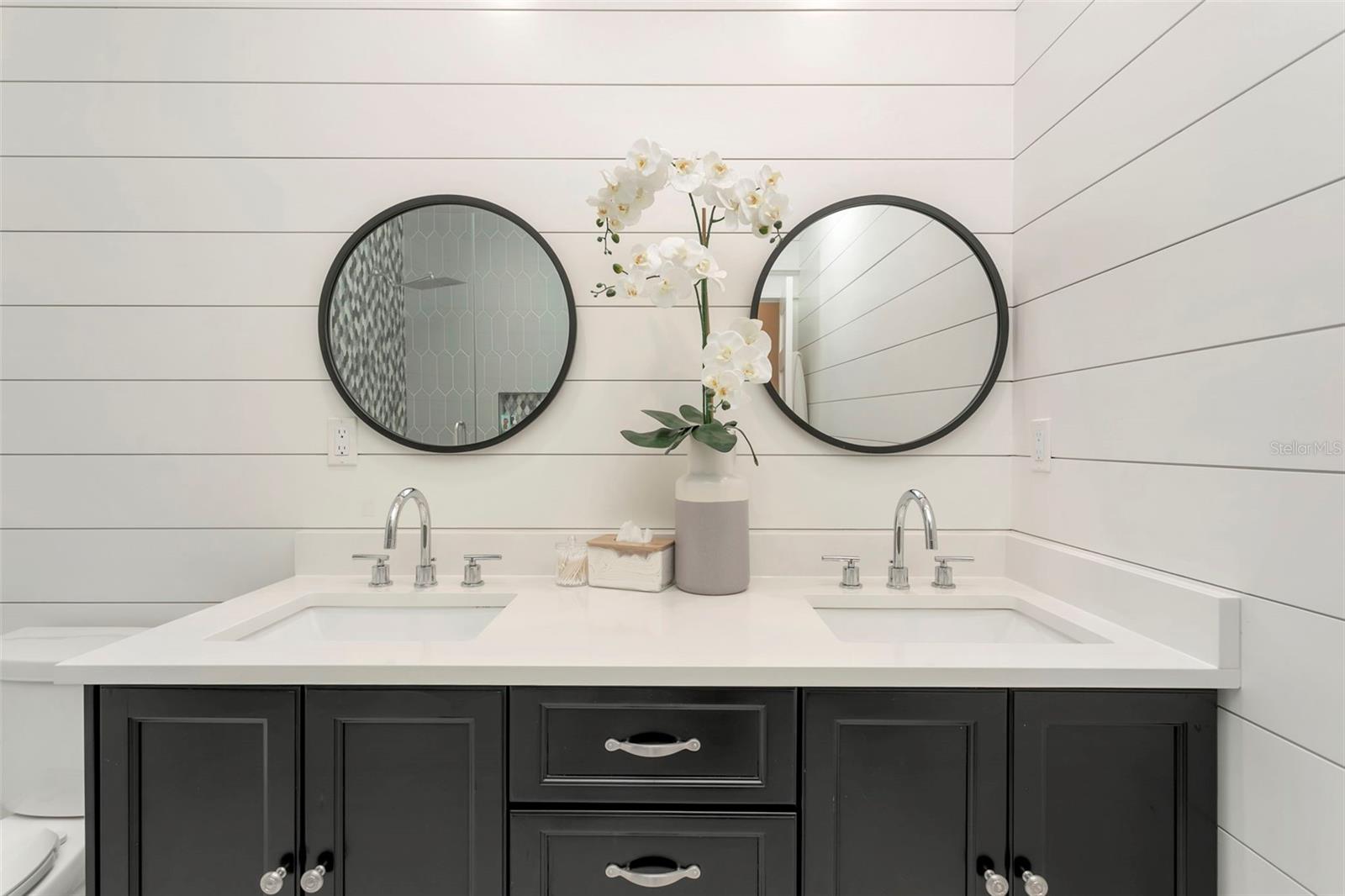 Image 22 of 68 For 110 39th Street Court Nw