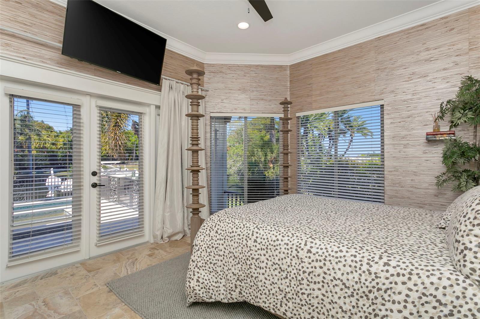 Image 36 of 68 For 110 39th Street Court Nw