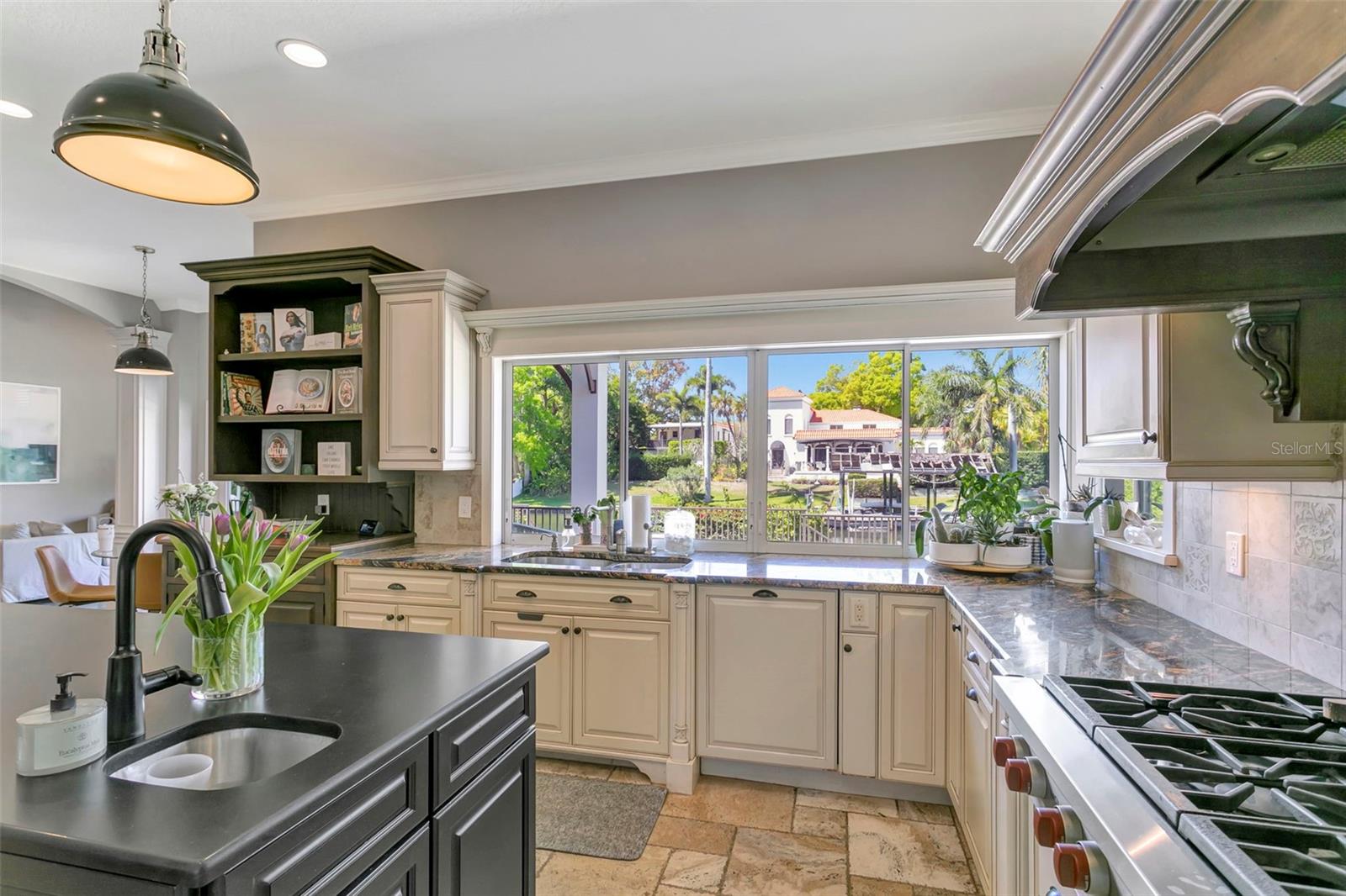 Image 41 of 68 For 110 39th Street Court Nw