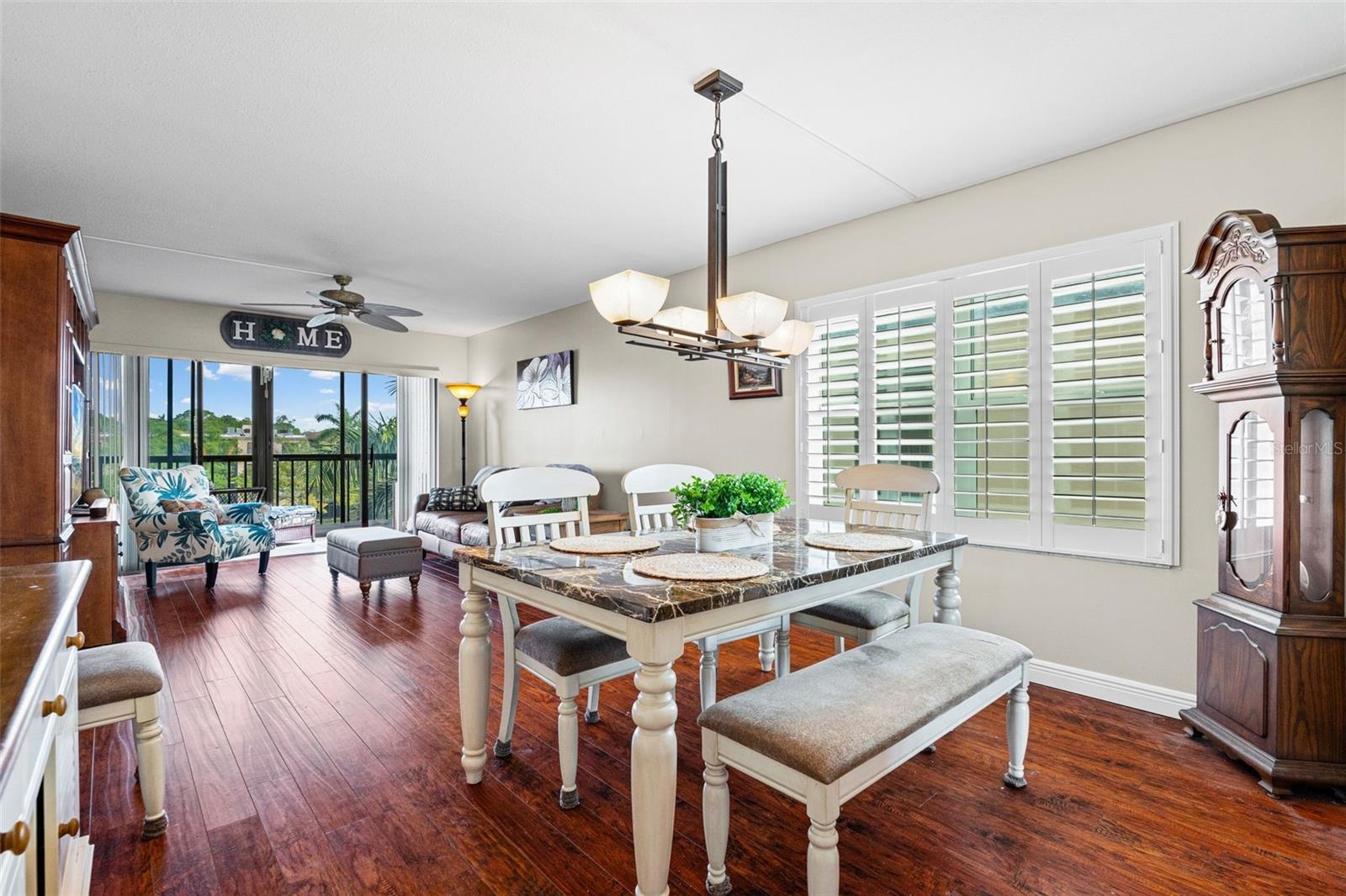 Image 11 of 39 For 635 30th Avenue W F 401