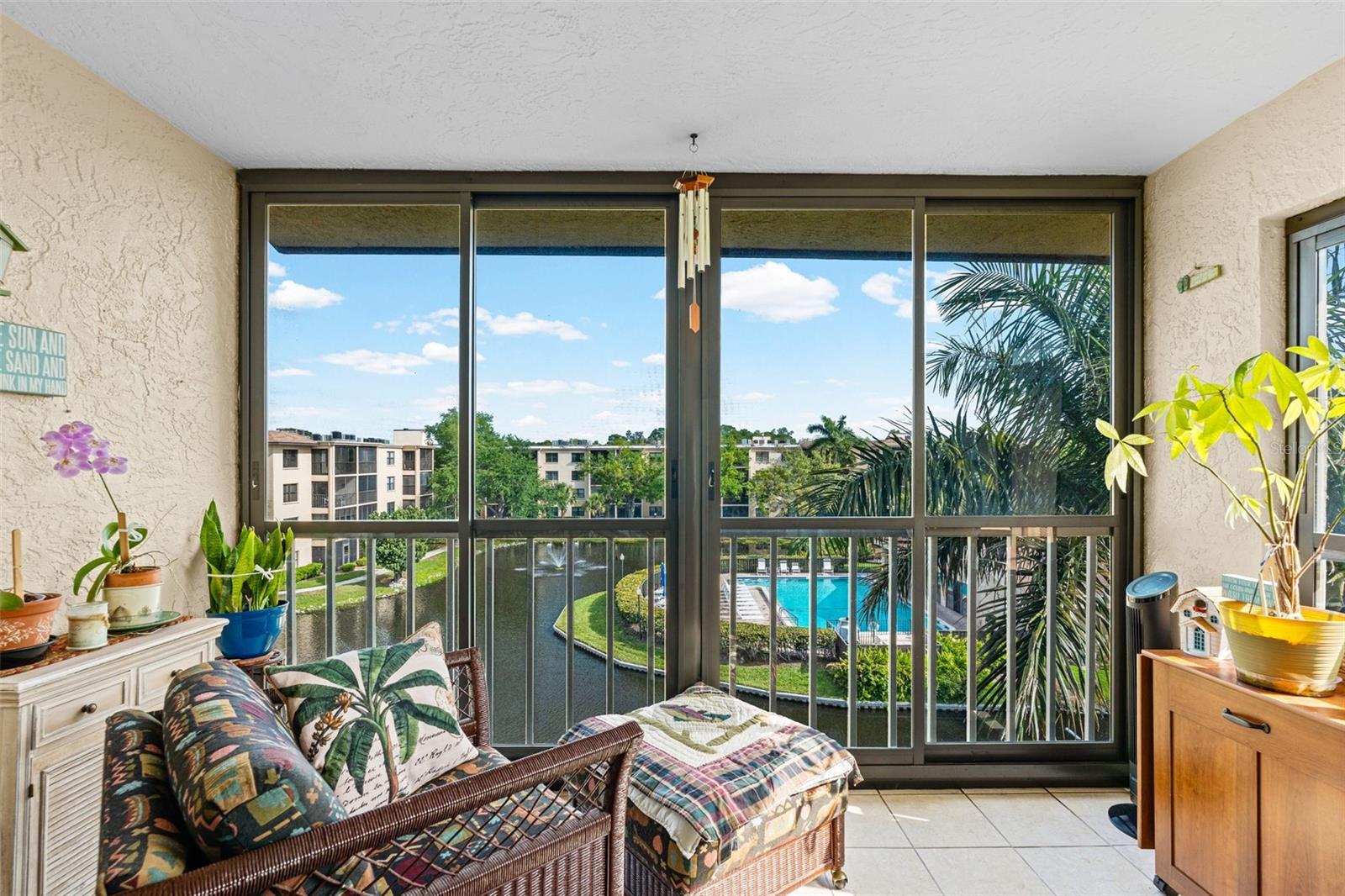 Image 14 of 39 For 635 30th Avenue W F 401