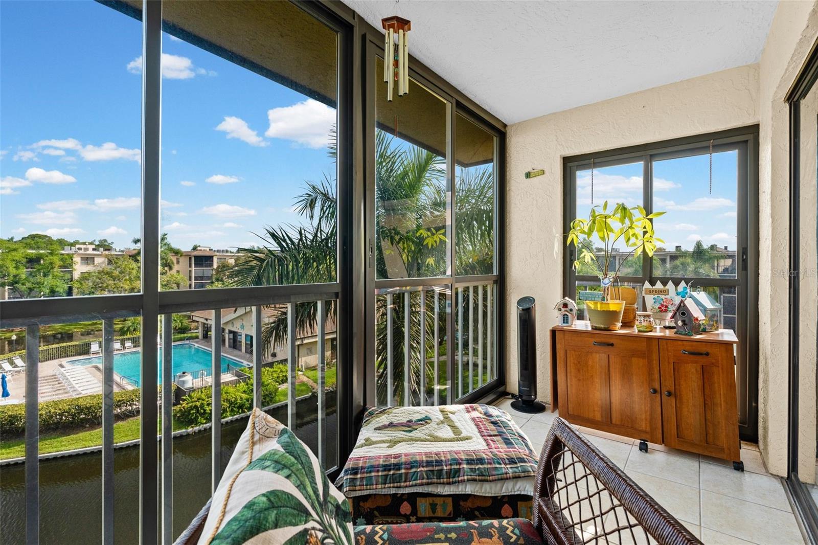 Image 15 of 39 For 635 30th Avenue W F 401