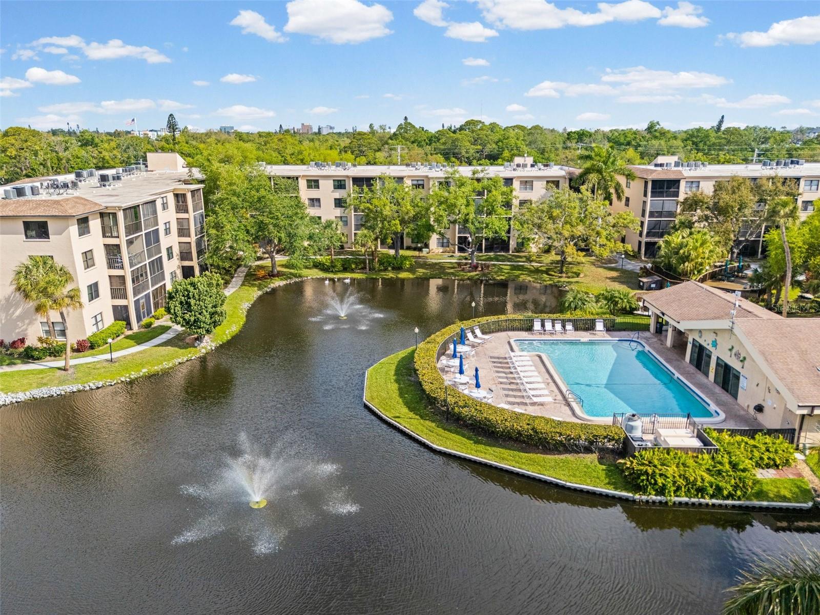 Image 28 of 39 For 635 30th Avenue W F 401